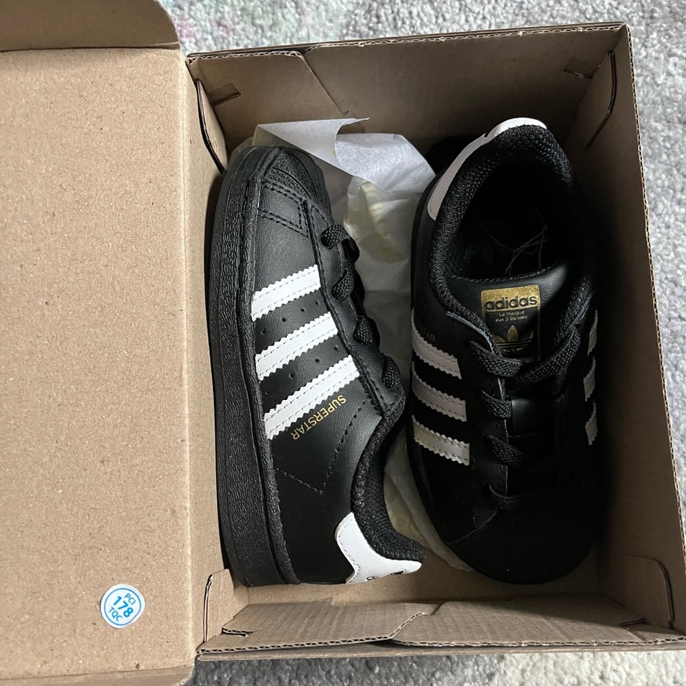 toddler adidas 7C